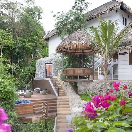 Santosa Detox Retreat Hotel Phuket Kültér fotó